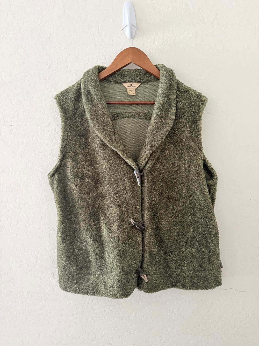 Woolrich Women’s XL Olive Heather Bouclé Toggle Front Sweater Vest